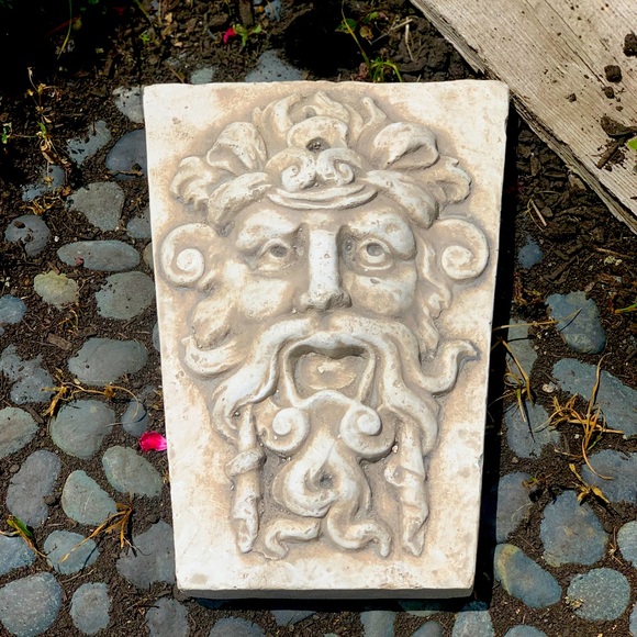 Vintage concrete marble look Green Man mystical garden plaque gothic - Picture 1 of 7